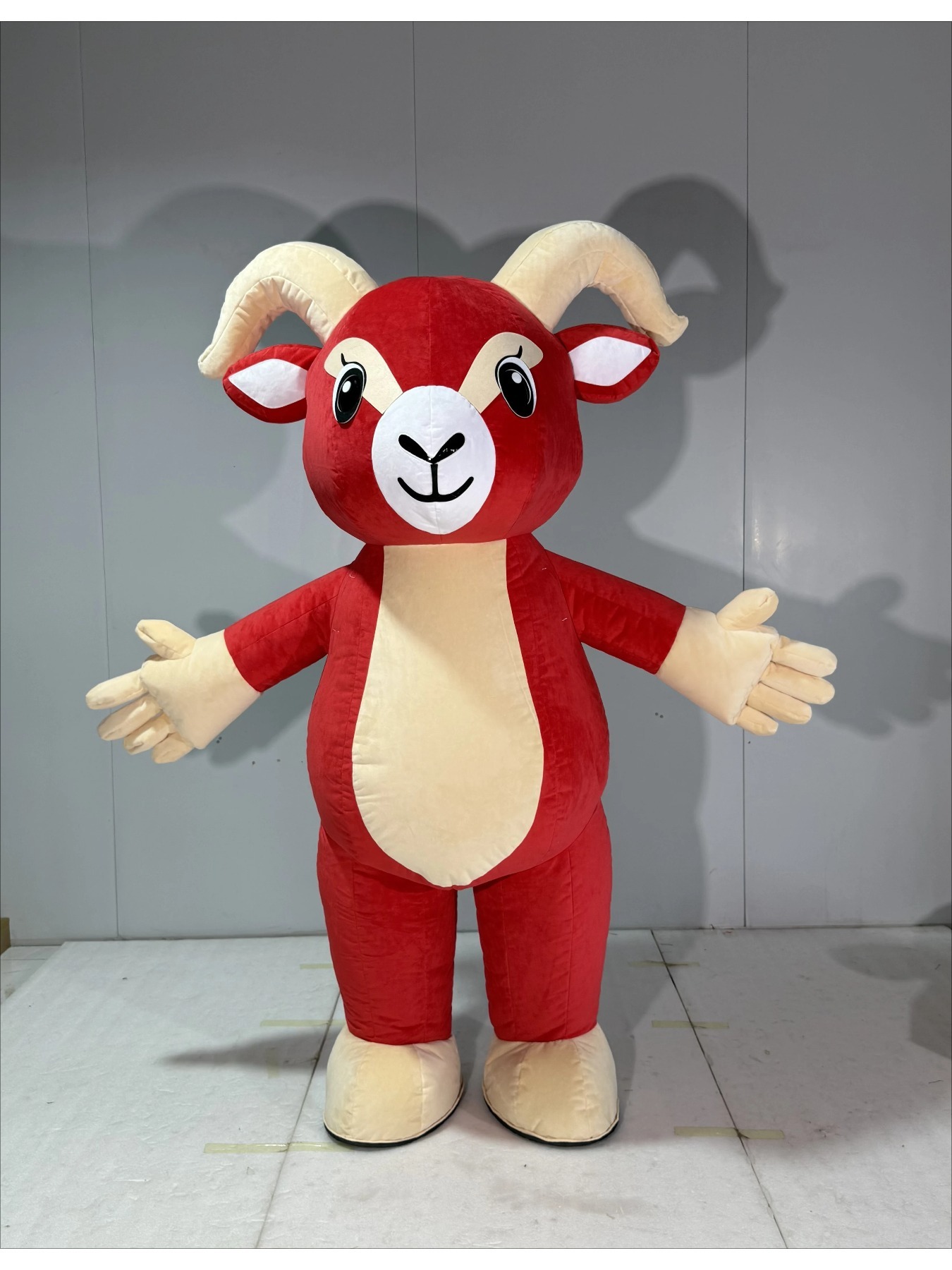 Inflatable Red Goat Mascot Cos - đánh giá và giá Suits